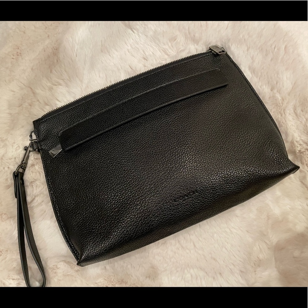 COACH F28614 Carryall Pouch